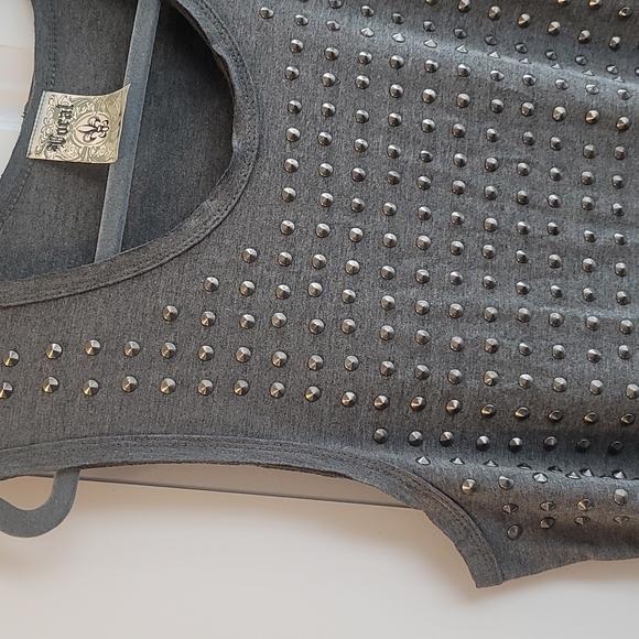 NWOT VOCAL Studded Tank Size XL - Picture 3 of 10